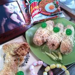 Roti Gulung Indomie Kornet Keju